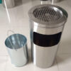 Thùng rác inox tròn có gạt tàn Ø30